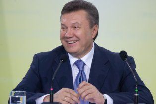 На новорічну ялинку до Януковича наказали зігнати 3 тисячі людей