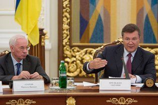 Янукович - Азарову: перестаньте морочити голову. У мене терпіння лопне