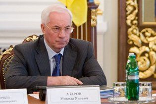 Азаров приказал мэрам не быть похожими на Черновецкого