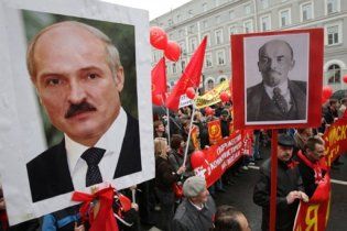 Лукашенко вчетверте іде в президенти Білорусі
