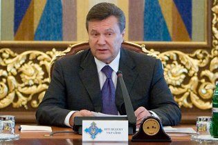 Янукович наказав Пшонці жорсткіше стежити за прокурорами