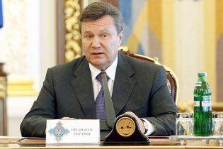 Янукович домовився з Коморовським про зустріч в Ялті