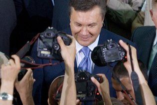Янукoвич осоромився, запрошуючи японців в Україну
