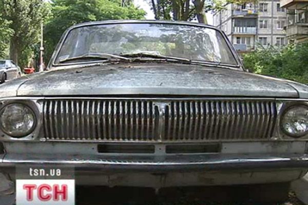 Автомобіль