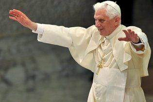 В Германии за оскорбление Папы Римского будут увольнять с работы