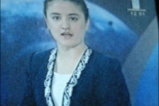 Президент Таджикистана влаштував свою 16-річну дочку ведучою на ТБ