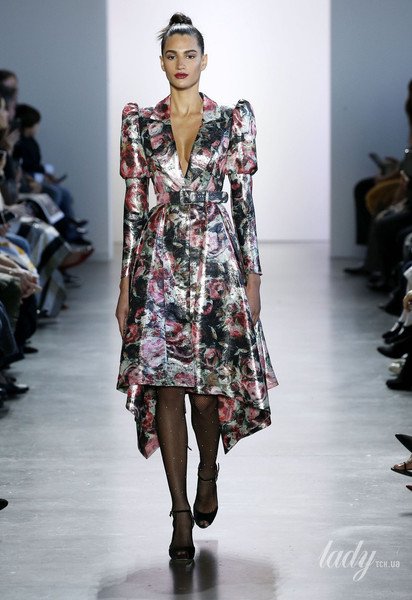Колекція Badgley Mischka прет-а-порте сезону осінь-зима 2020-2021 / © East News