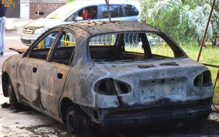 Наслідки ранкових обстрілів Миколаєва: пожежі та пошкоджені житлові будинки (фото)