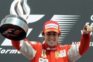 Фернандо Алонсо підписав новий контракт з Ferrari