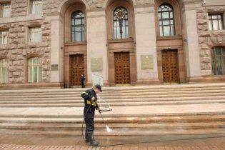 Київська влада розділила жителів столиці на киян і ліміту