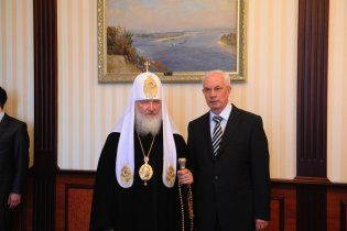 Росія просить Азарова заплатити за візит Кирила в Україну