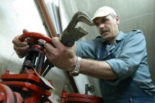 На Закарпатье из-за долгов оставили без воды 7-тысячный город