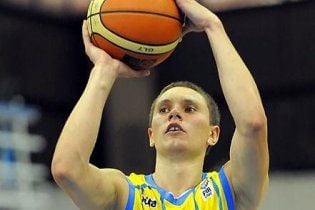 Українські баскетболісти зазнали фіаско у першому матчі Євро-2011