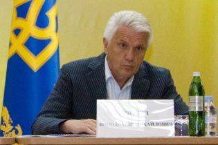 Щоб врятувати політреформу, Литвин запропонував прийняти її ще раз