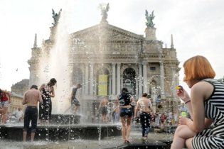 40-градусна спека триватиме в Україні ще 10 днів