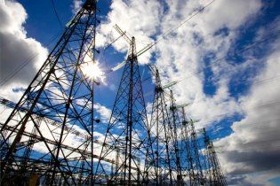 Росія відновила постачання електроенергії до Білорусі