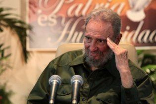 Фідель Кастро назвав стрілянину в Арізоні "звірячим актом"