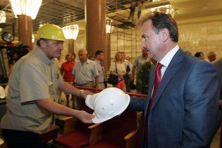 Попов обещает запустить метро "Ипподром" и "Одесская площадь" 6 ноября 2012 года