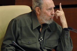 Фидель Кастро призвал мир полностью отказаться от любого оружия