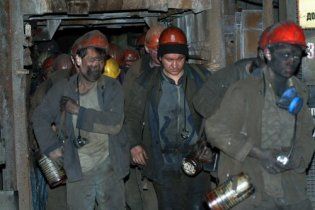 Уряд виділить 800 млн на борги по зарплатам шахтарям