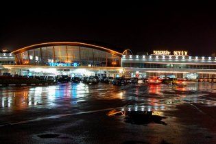 У "Борисполі" під час зльоту зламався літак