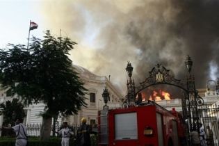 В Египте горит парламент (видео)