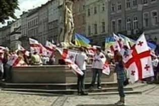 Во Львове пили за Грузию (видео)