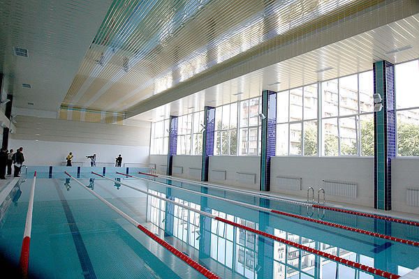 Черновецький відкрив новий басейн