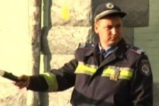 На Прикарпатье дороги будут охранять "пластиковые" постовые (видео)