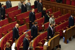 БЮТ хочет вынудить Яценюка подписать законы (видео)
