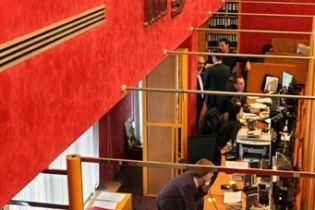 Нацбанк обещает поддержать гривню