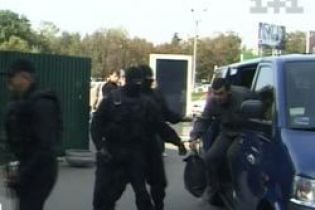 С Киева в Грузию депортировали вора в законе (видео)