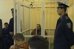 В Чернигове осудили инвалида, который взял в заложники судью (видео)