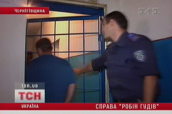 09