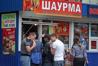 Беляши и шаурма могут исчезнуть из столичных киосков