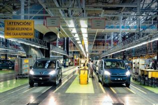 Peugeot Citroen может построить завод недалеко от Львова