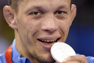 Андрей Стадник проиграл Рамазану Шахину (видео)