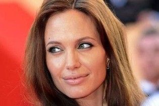 Даррен Аронофски сделает из Джоли королеву лесопилки