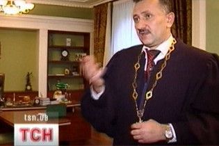 Экс-судья Зварыч объявил голодовку и готов умереть