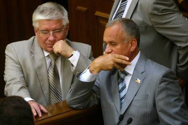 Ярослав Сухий, Михайло Чечетов