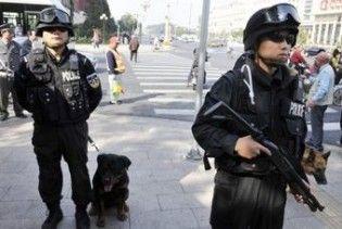 Вооруженный преступник напал на дом престарелых в Китае