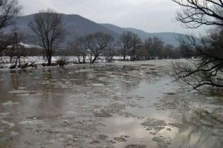Страховщики оценивают убытки от вероятного весеннего наводнения в несколько миллиардов гривен