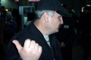 Трое спасенных на Гаити украинцев вернулись на родину