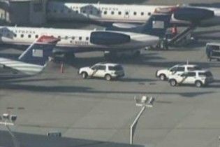 В США самолет осуществил экстренную посадку из-за иудейского молитвенника