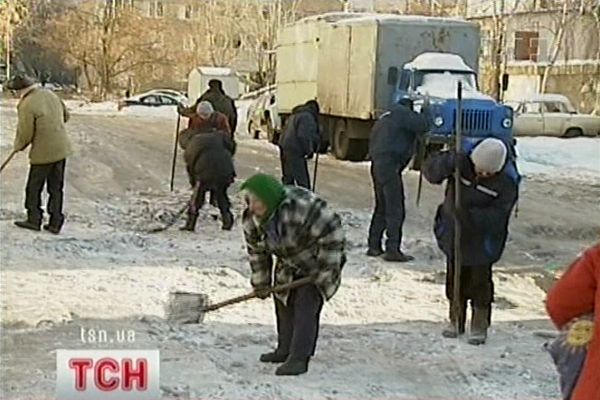 Прибирання снігу