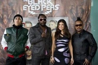 Группе "Black Eyed Peas" ошибочно вручили награду