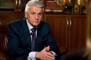 Литвин: Тимошенко пытается поссорить меня с Януковичем