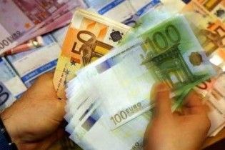 На межбанке подскочил курс евро