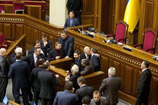 Полномочия депутатов собираются продлить на год