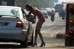 Во Львове разоблачили сутенеров, которые торговали несовершеннолетними